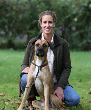 Ramona Teschner mit ihren Hunden